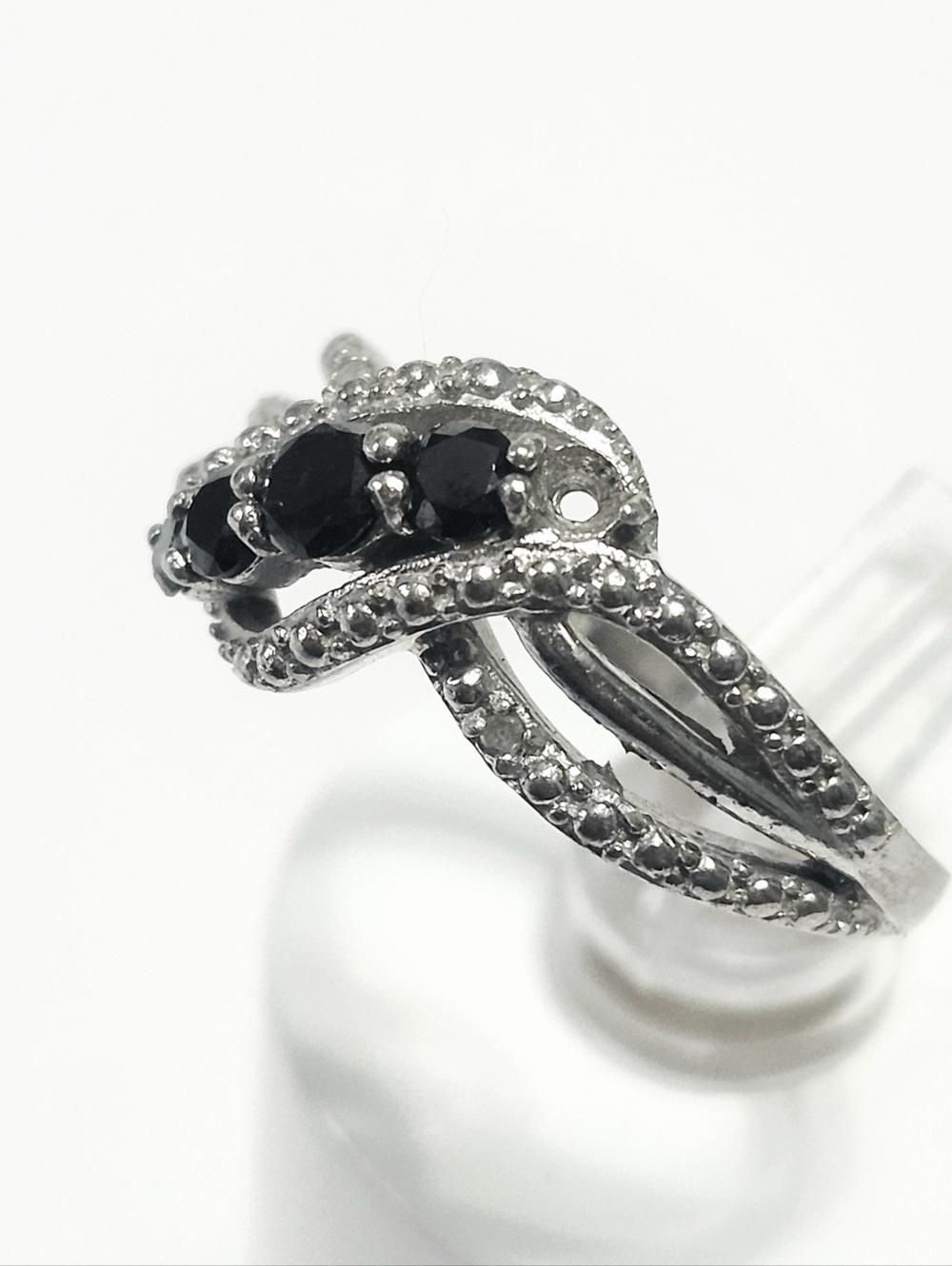 Sterling Silver Black & White Stone Infinity Ring size 6 one Stone Missing - Picture 4 of 11